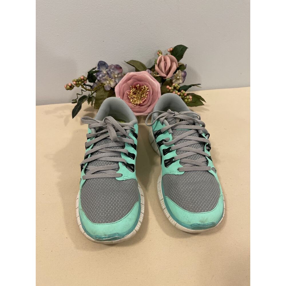 Nike Free 5.0+ Trainers Womens Size 7.5 Gray Green Performance Athleisure Sporty - Picture 2 of 9